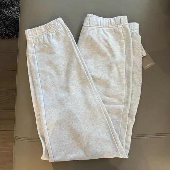 Aritzia Trackpants - Picture 6 of 7